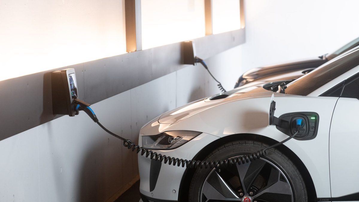 How Much Does It Cost to Charge an EV at Home in Markham?